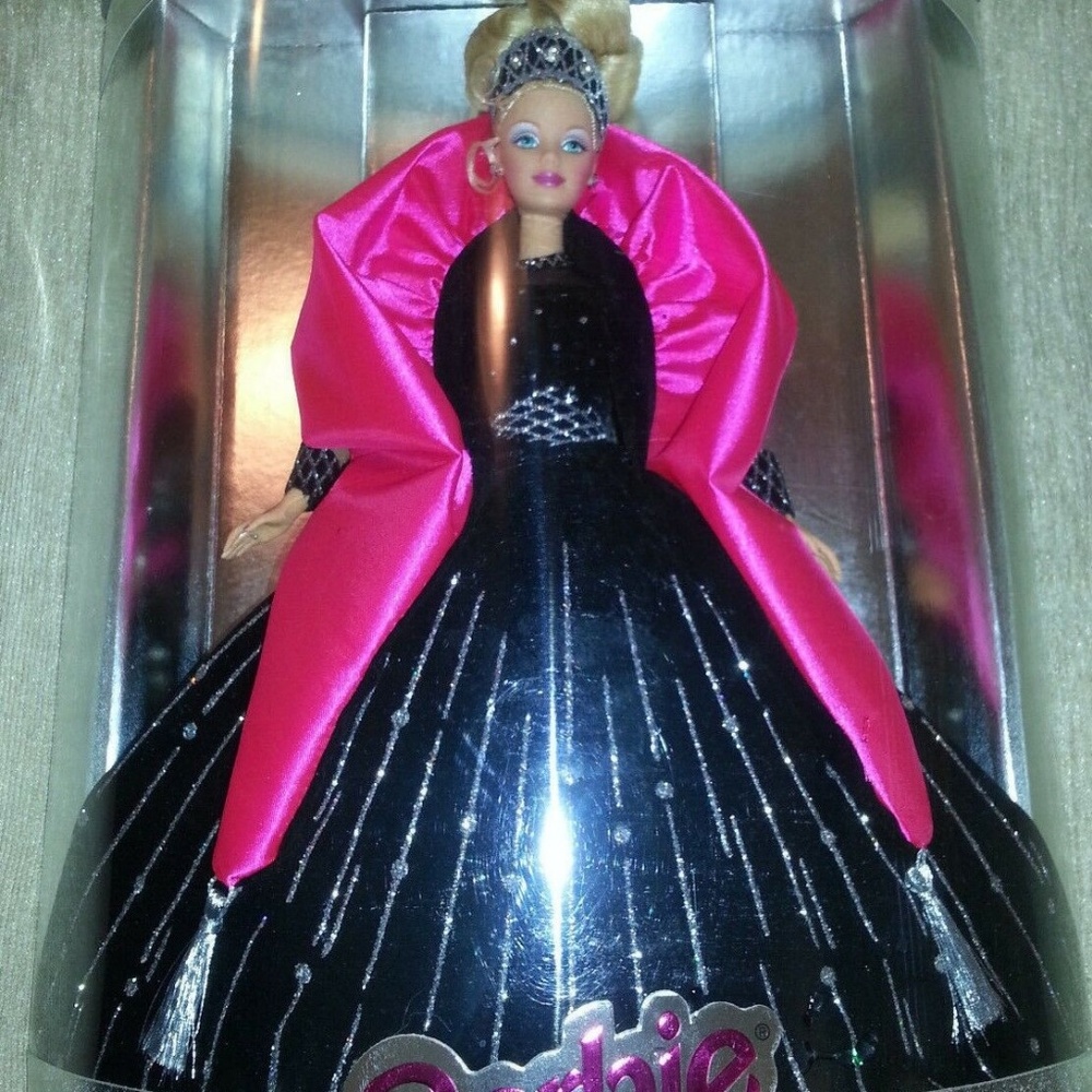 BARBIE DOLL 1998 MATTEL Christmas Special Edition